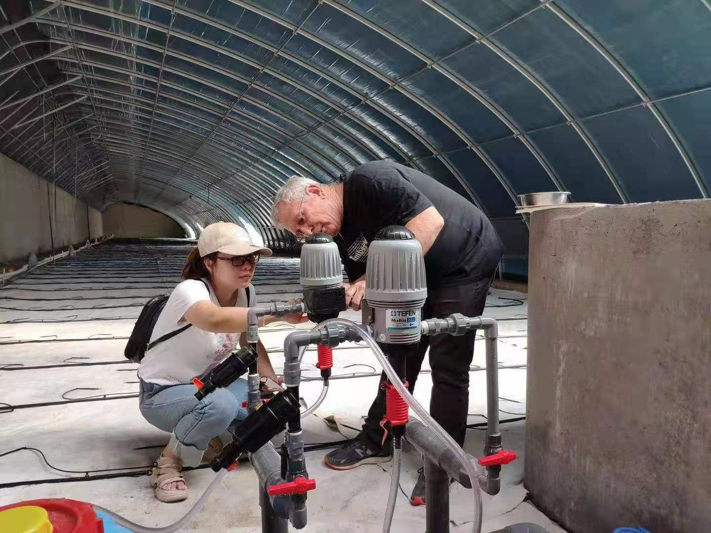 Fertilizer dosing pump