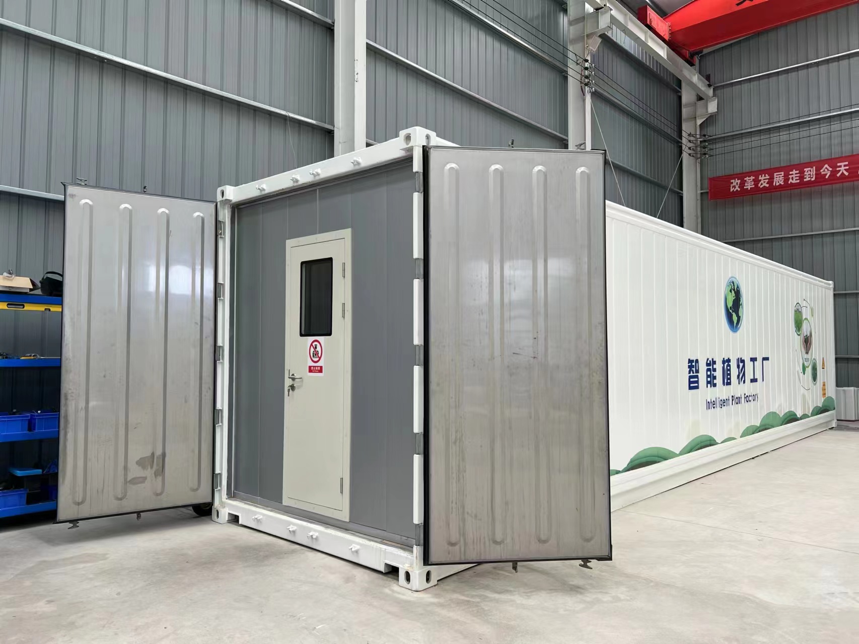 Agricultural Turnkey Project Container Farm Greenhouse with Hydroponic Growing System for Microgreen and Herb